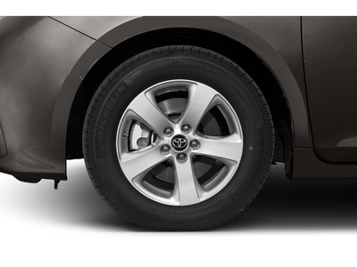 2019 Toyota Sienna LE 8 Passenger