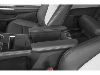 2025 Toyota Sienna XSE Power moonroof & Navigation System