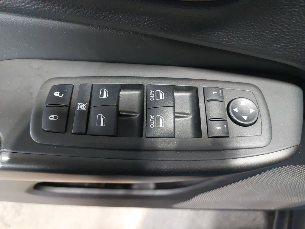 2023 Jeep Cherokee Trailhawk