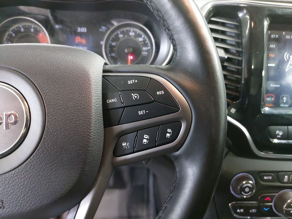 2019 Jeep Cherokee Overland