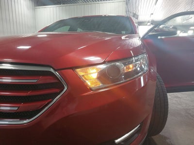 2018 Ford Taurus Limited