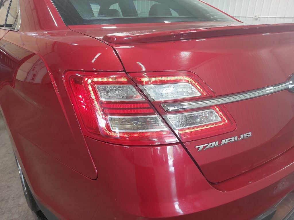 2018 Ford Taurus Limited
