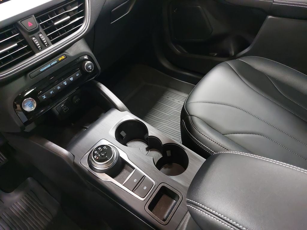 2025 Ford Escape Platinum