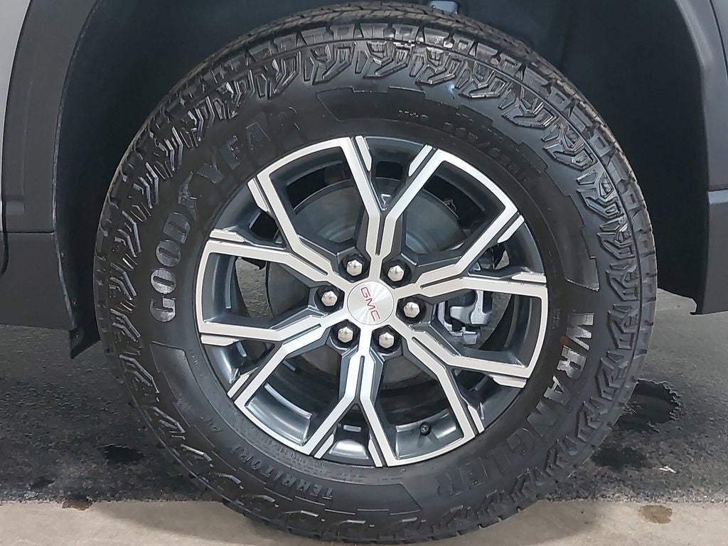 2025 GMC Acadia AT4