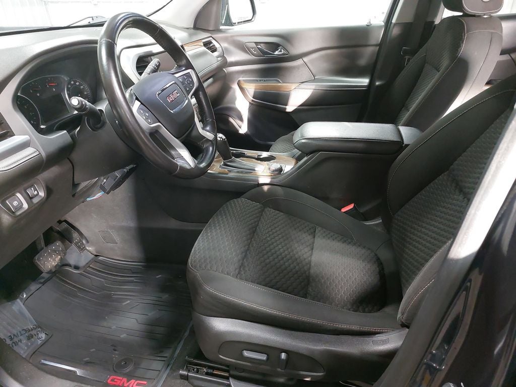 2018 GMC Acadia SLE-2