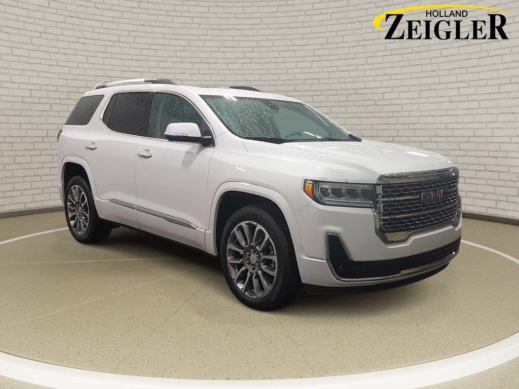 2023 GMC Acadia Denali