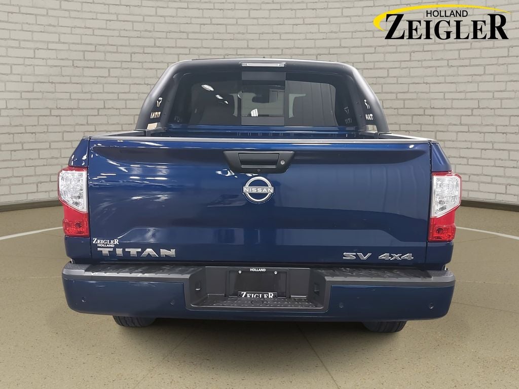 2024 Nissan Titan SV