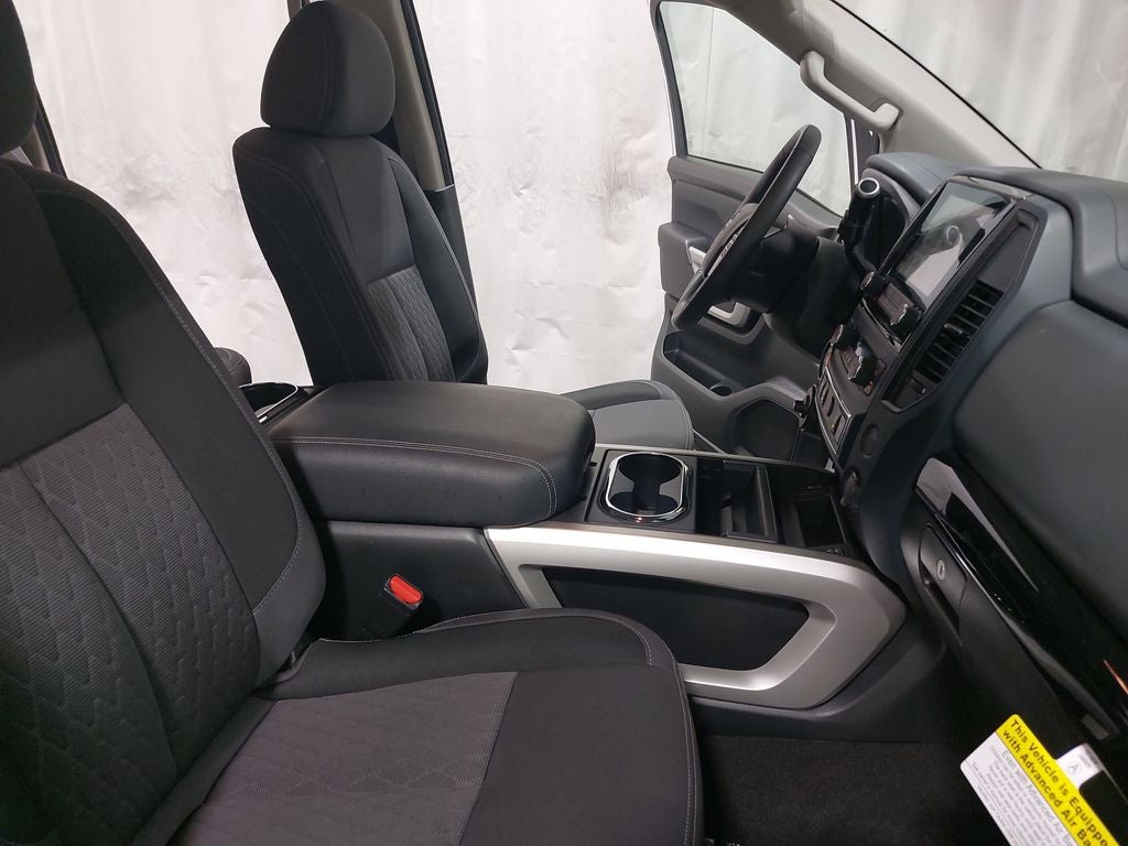 2024 Nissan Titan SV