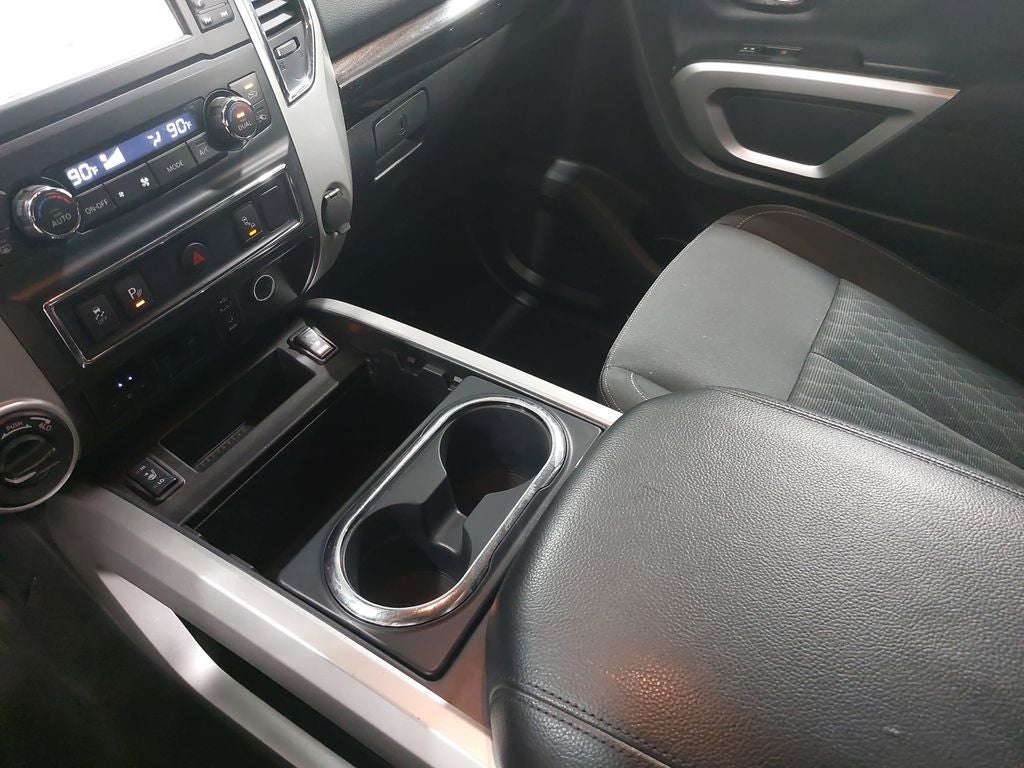 2017 Nissan Titan XD SV