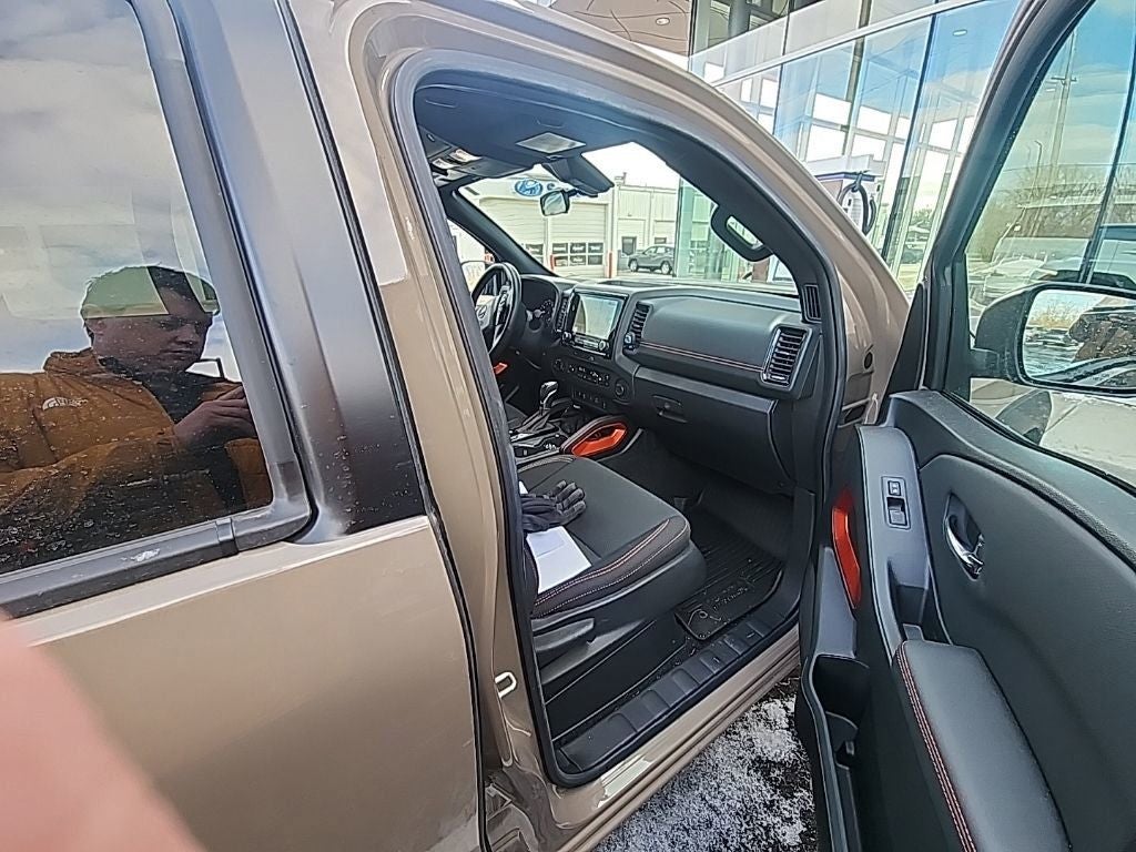 2024 Nissan Frontier PRO-4X