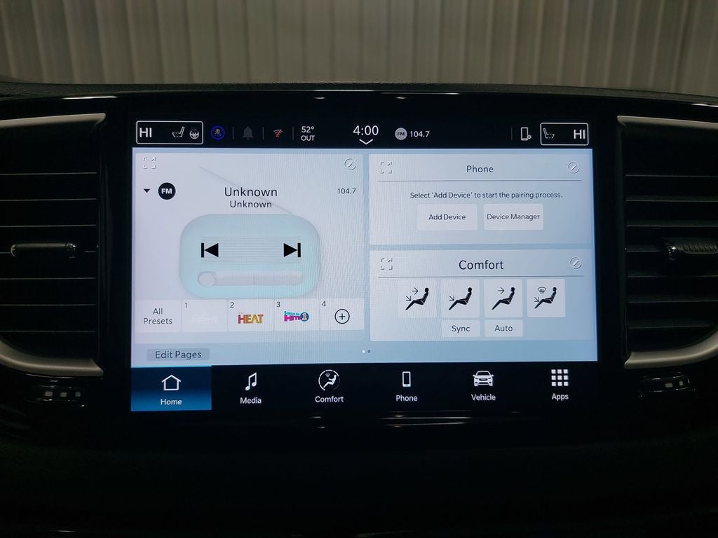 2025 Chrysler Pacifica Select