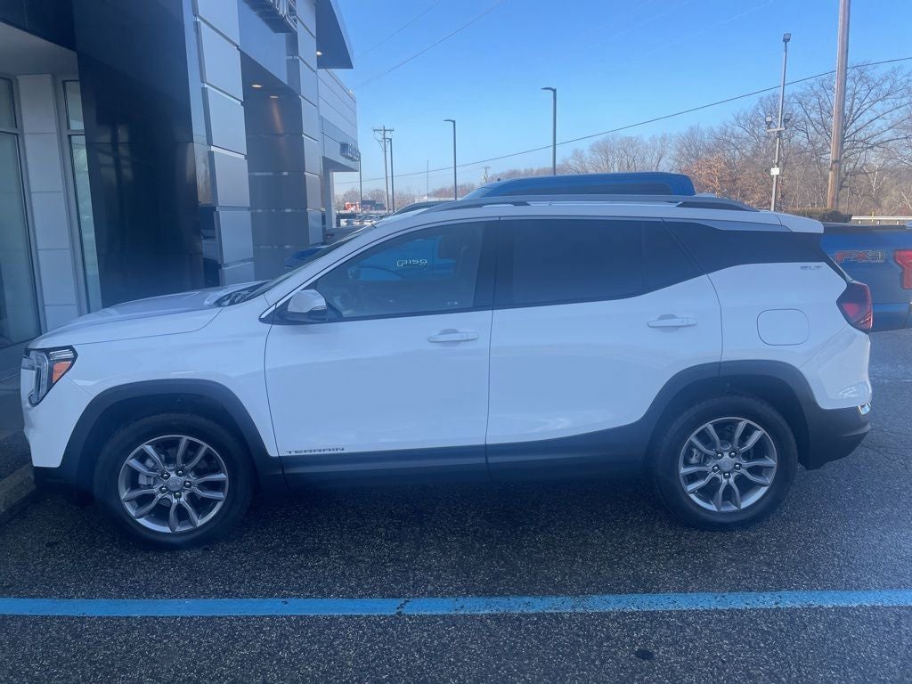 2024 GMC Terrain SLT