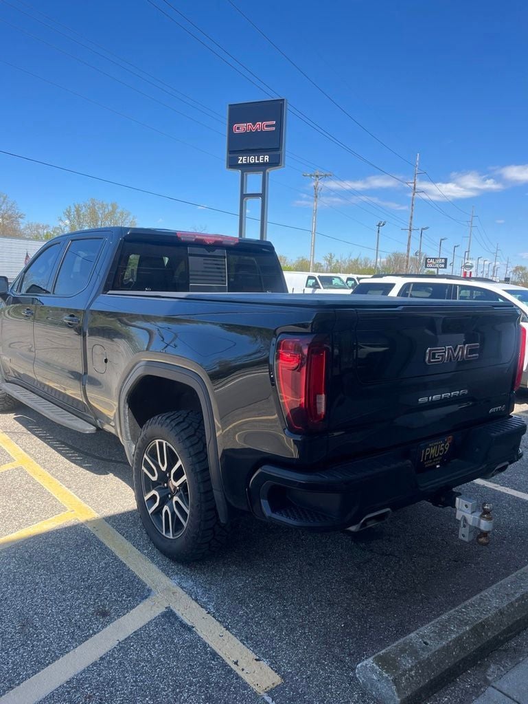 2022 GMC Sierra 1500 AT4