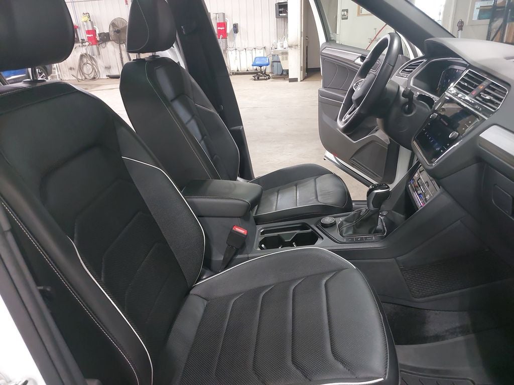 2024 Volkswagen Tiguan 2.0T SEL R-Line