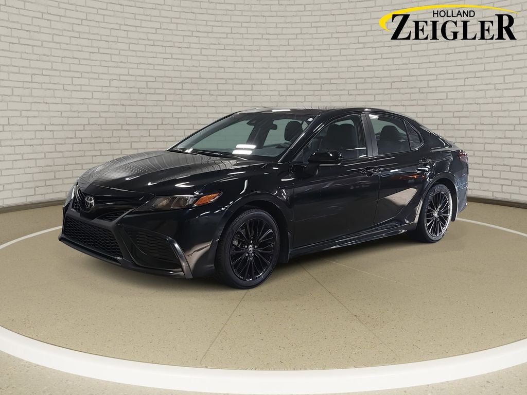 2022 Toyota Camry SE Nightshade