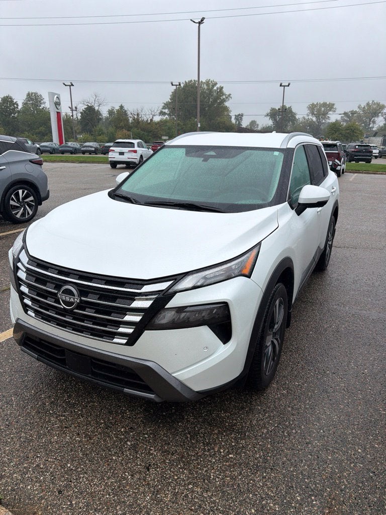 2024 Nissan Rogue SL