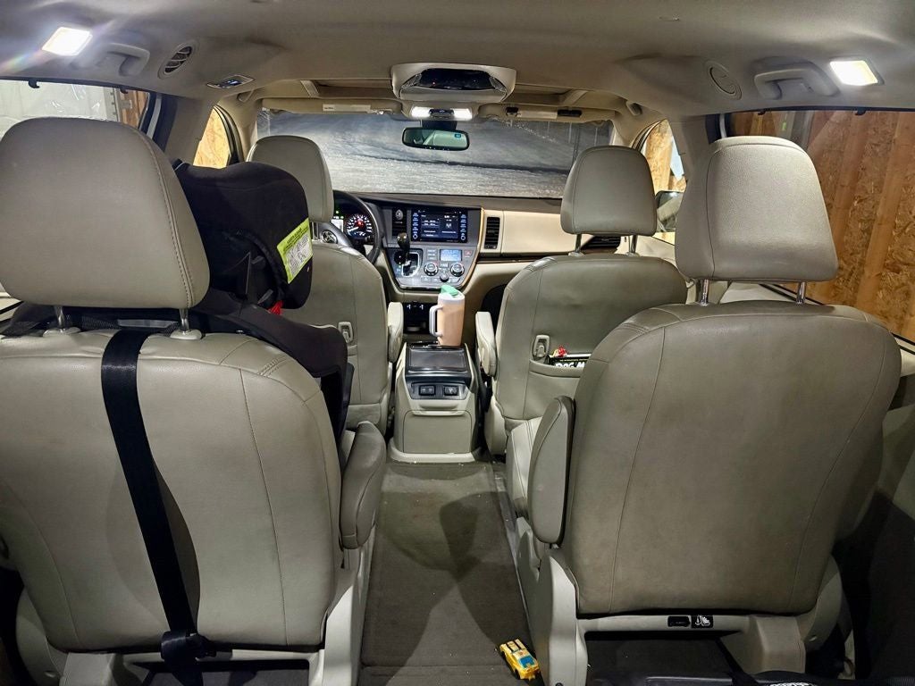 2018 Toyota Sienna 7 Passenger