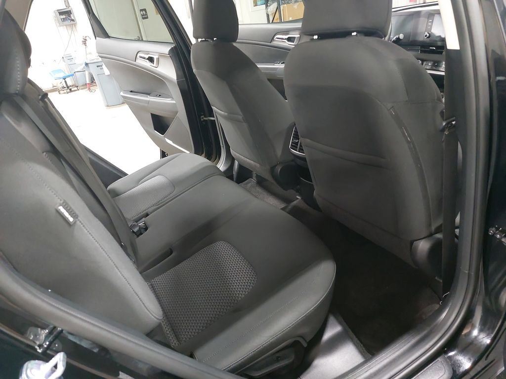 2025 Kia Sportage LX