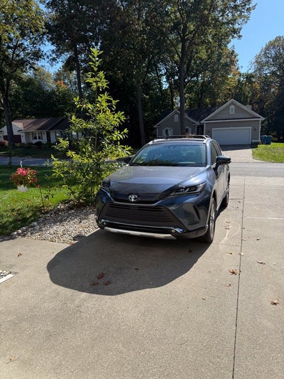 2023 Toyota Venza XLE