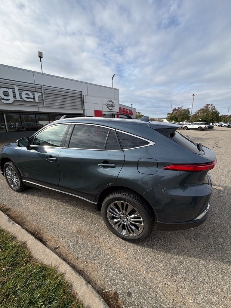 2023 Toyota Venza XLE