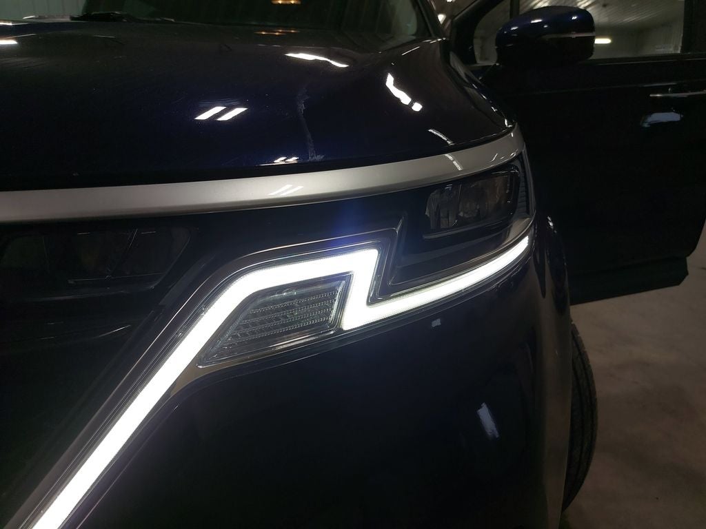 2023 Kia Carnival LX