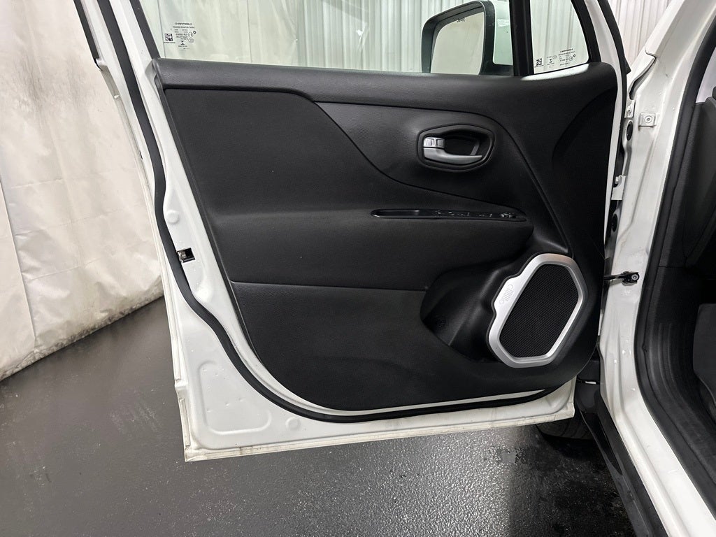 2018 Jeep Renegade Latitude W/ HEATED SEATS