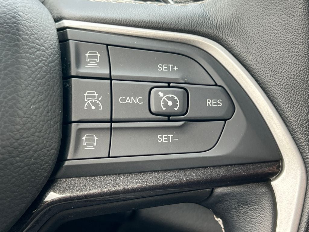 2022 Jeep Grand Cherokee Laredo