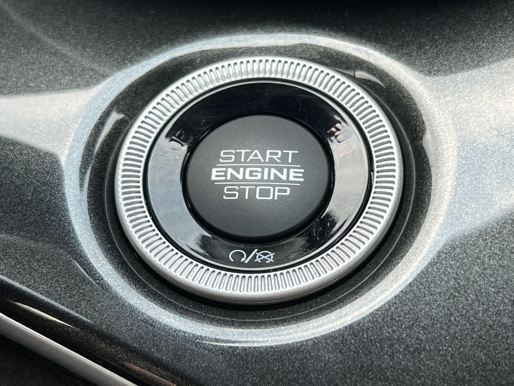 2022 Jeep Grand Cherokee Laredo