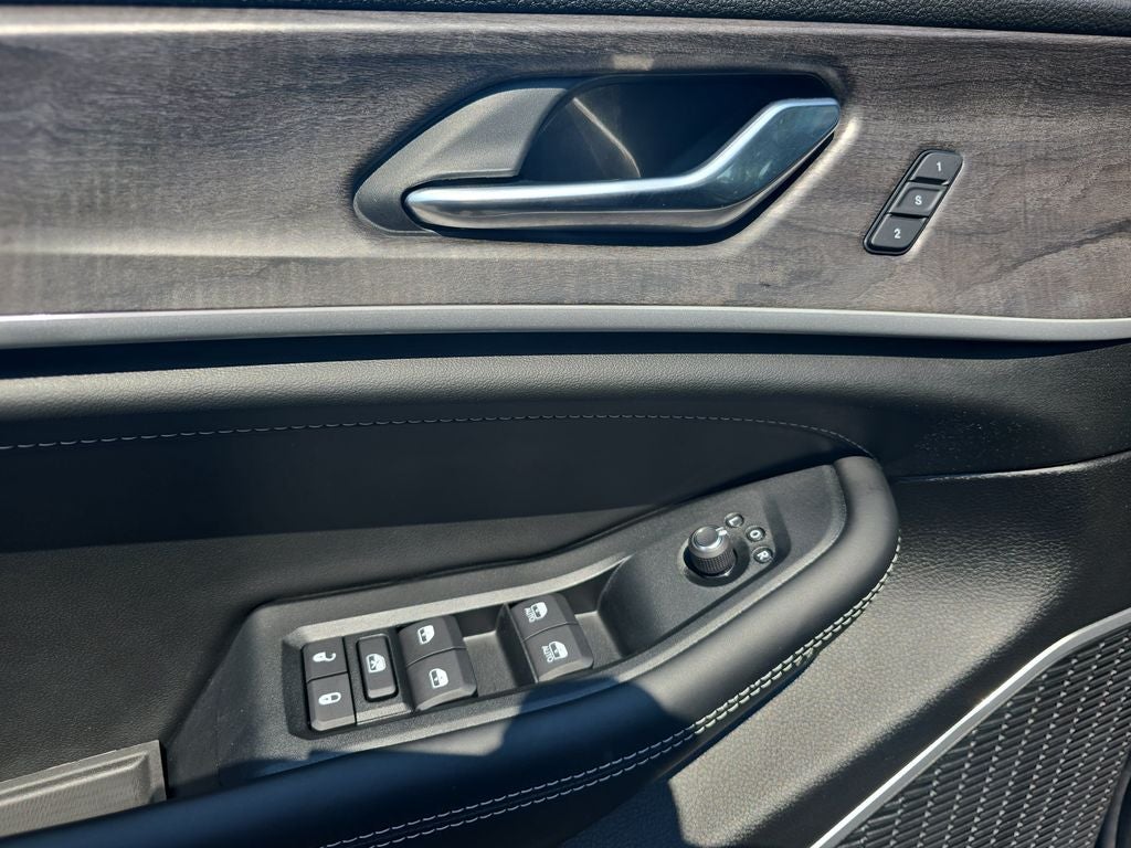2026 Jeep Grand Cherokee Limited Reserve