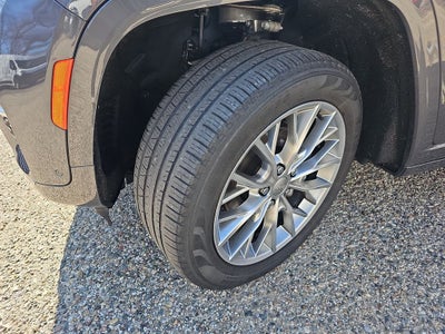 2022 Jeep Grand Cherokee Summit