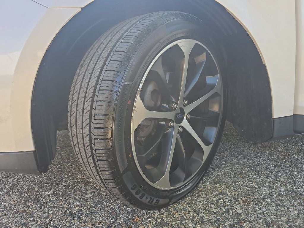 2015 Ford Taurus SEL
