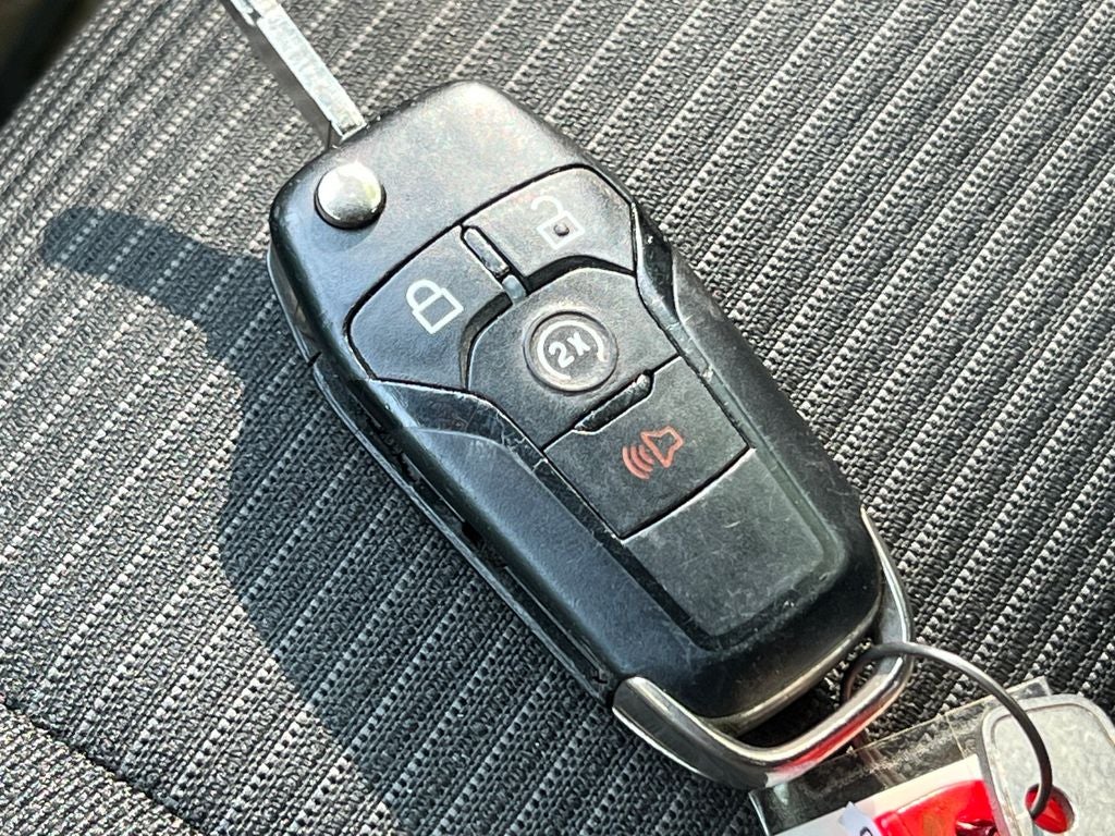 2015 Ford F-150 Base