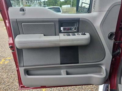 2006 Ford F-150 Base