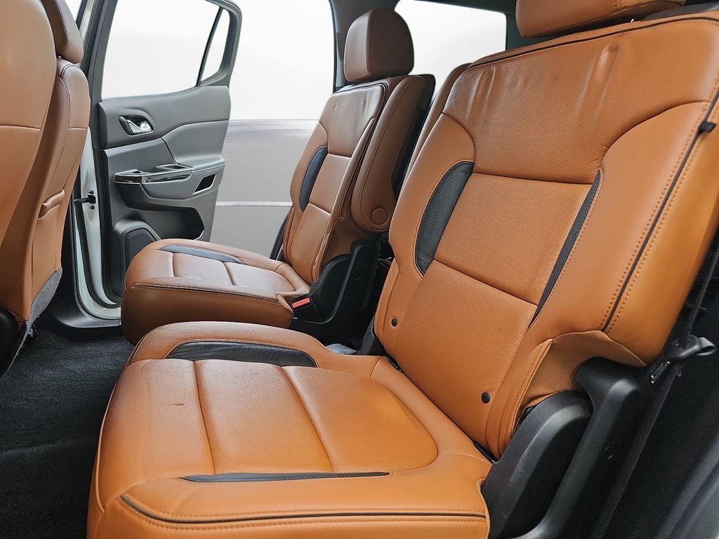 2020 GMC Acadia AT4