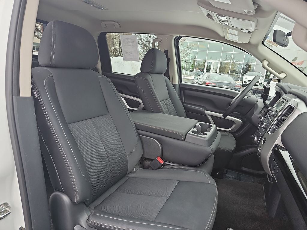 2018 Nissan Titan SV