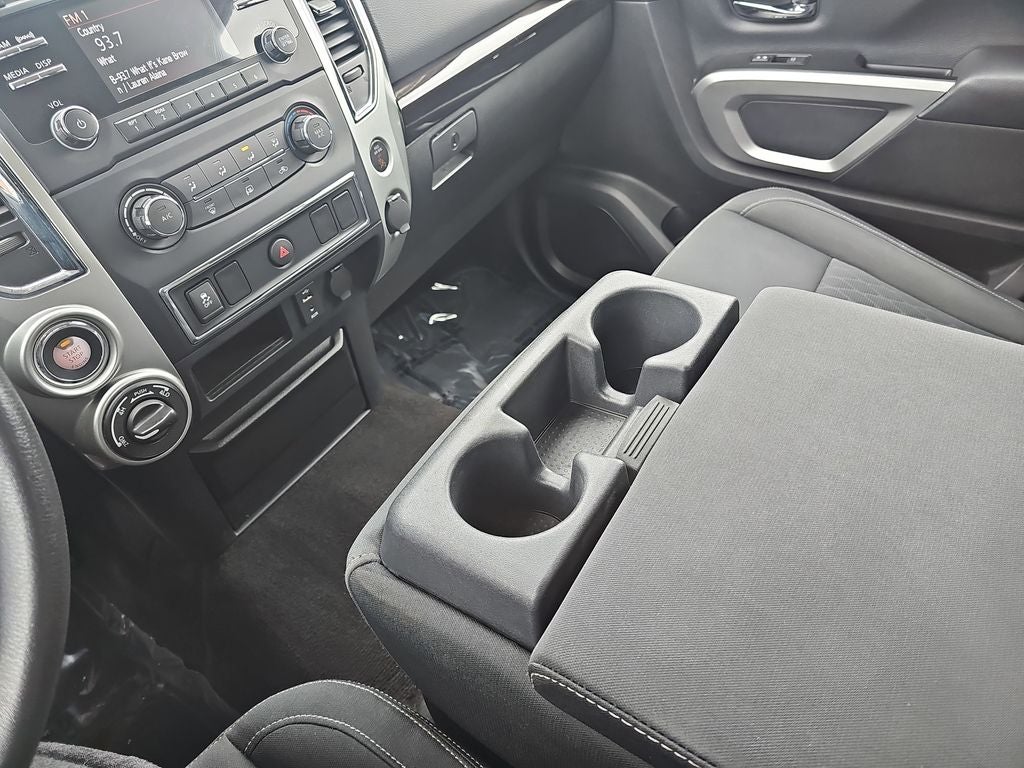 2018 Nissan Titan SV