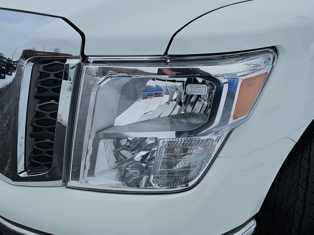 2018 Nissan Titan SV