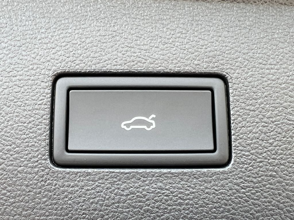 2026 Volkswagen Atlas SE w/Technology