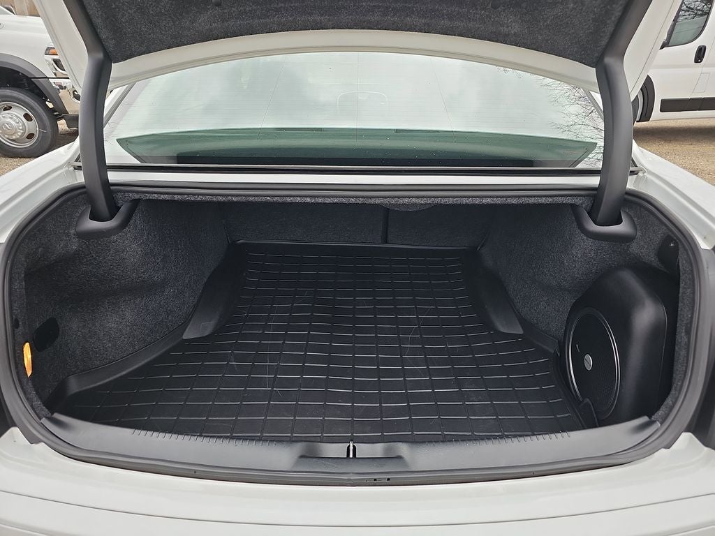 2023 Chrysler 300 Touring AWD