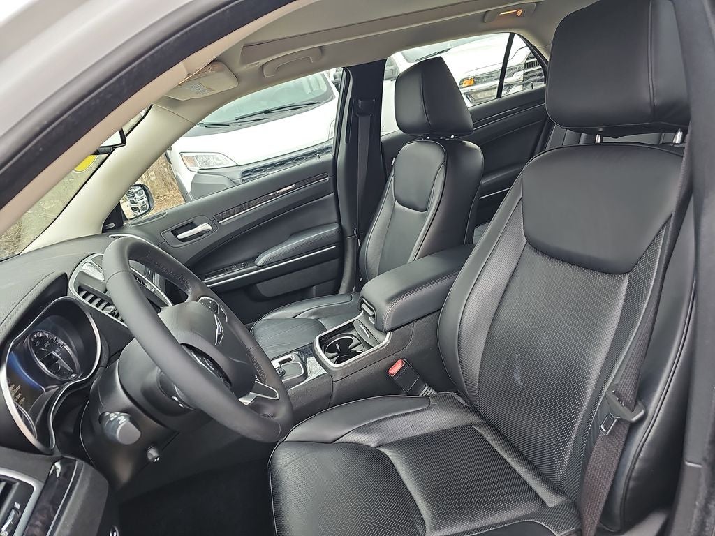 2023 Chrysler 300 Touring AWD
