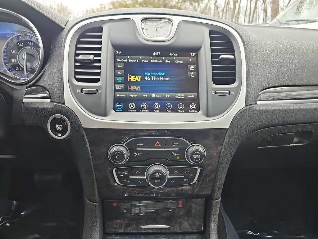 2023 Chrysler 300 Touring AWD