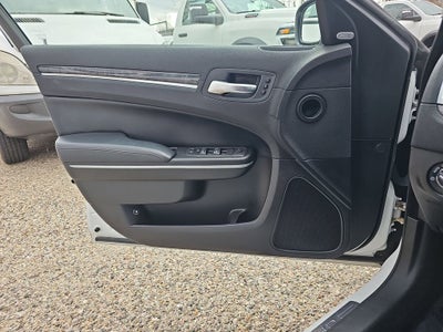 2023 Chrysler 300 Touring AWD