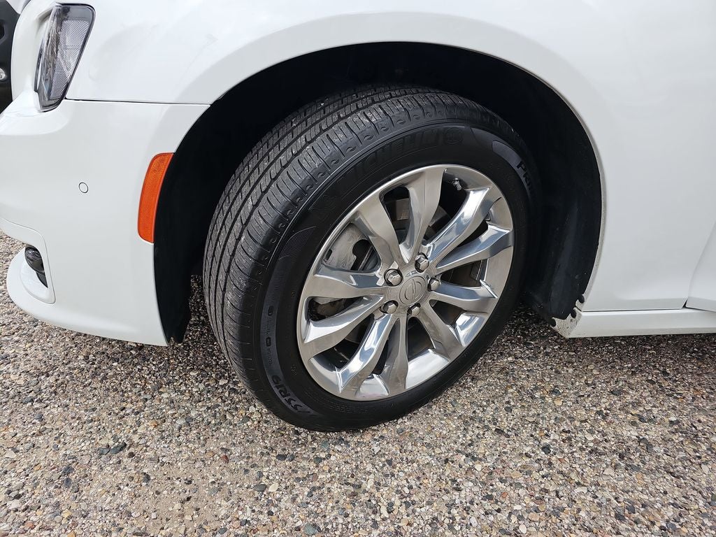 2023 Chrysler 300 Touring AWD