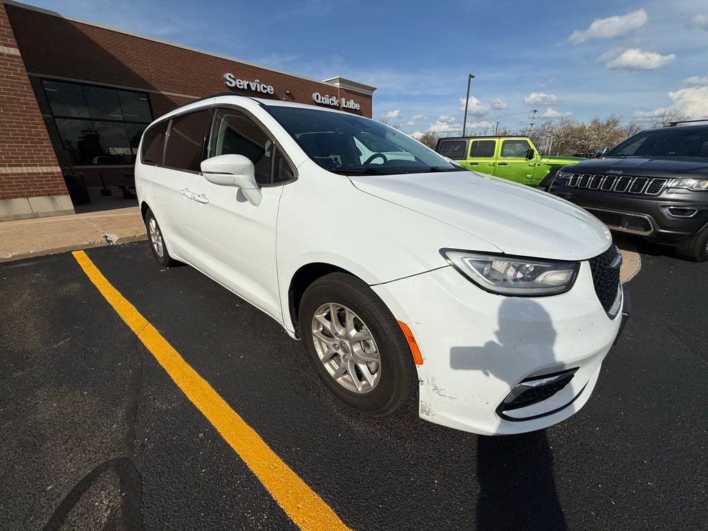 2022 Chrysler Pacifica Touring L