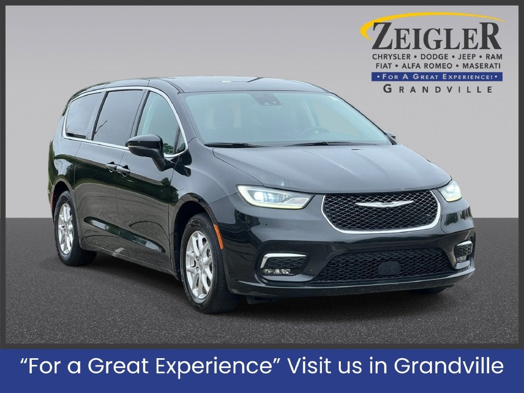 2023 Chrysler Pacifica Touring L