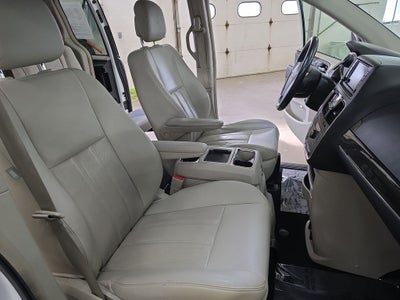 2015 Chrysler Town & Country Touring-L