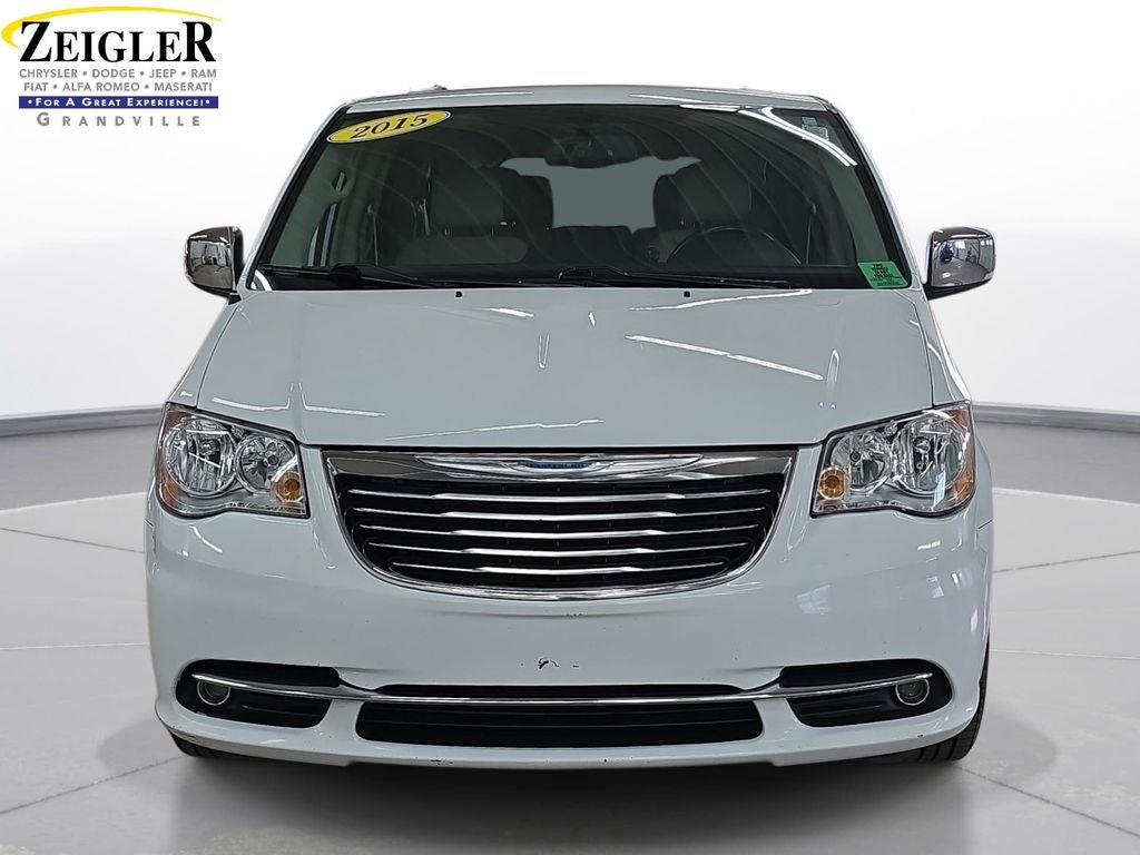 2015 Chrysler Town & Country Touring-L