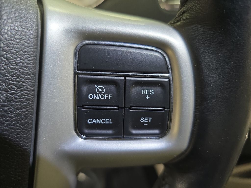 2015 Chrysler Town & Country Touring-L