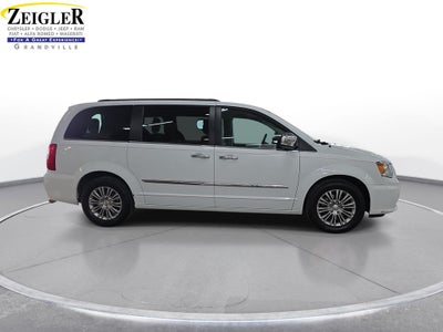 2015 Chrysler Town & Country Touring-L