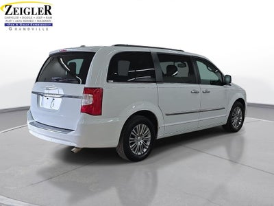 2015 Chrysler Town & Country Touring-L